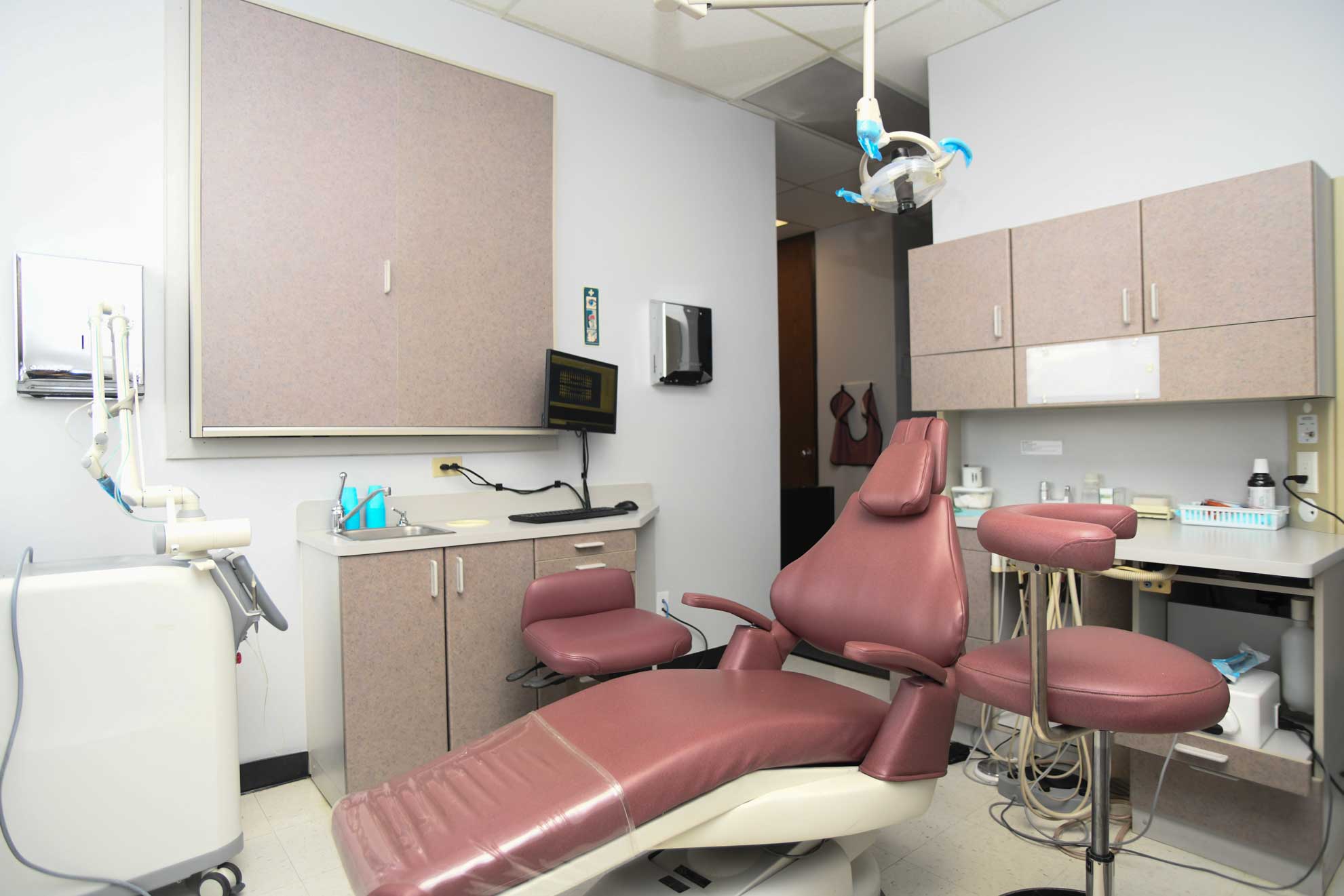 Family dental clinic near me