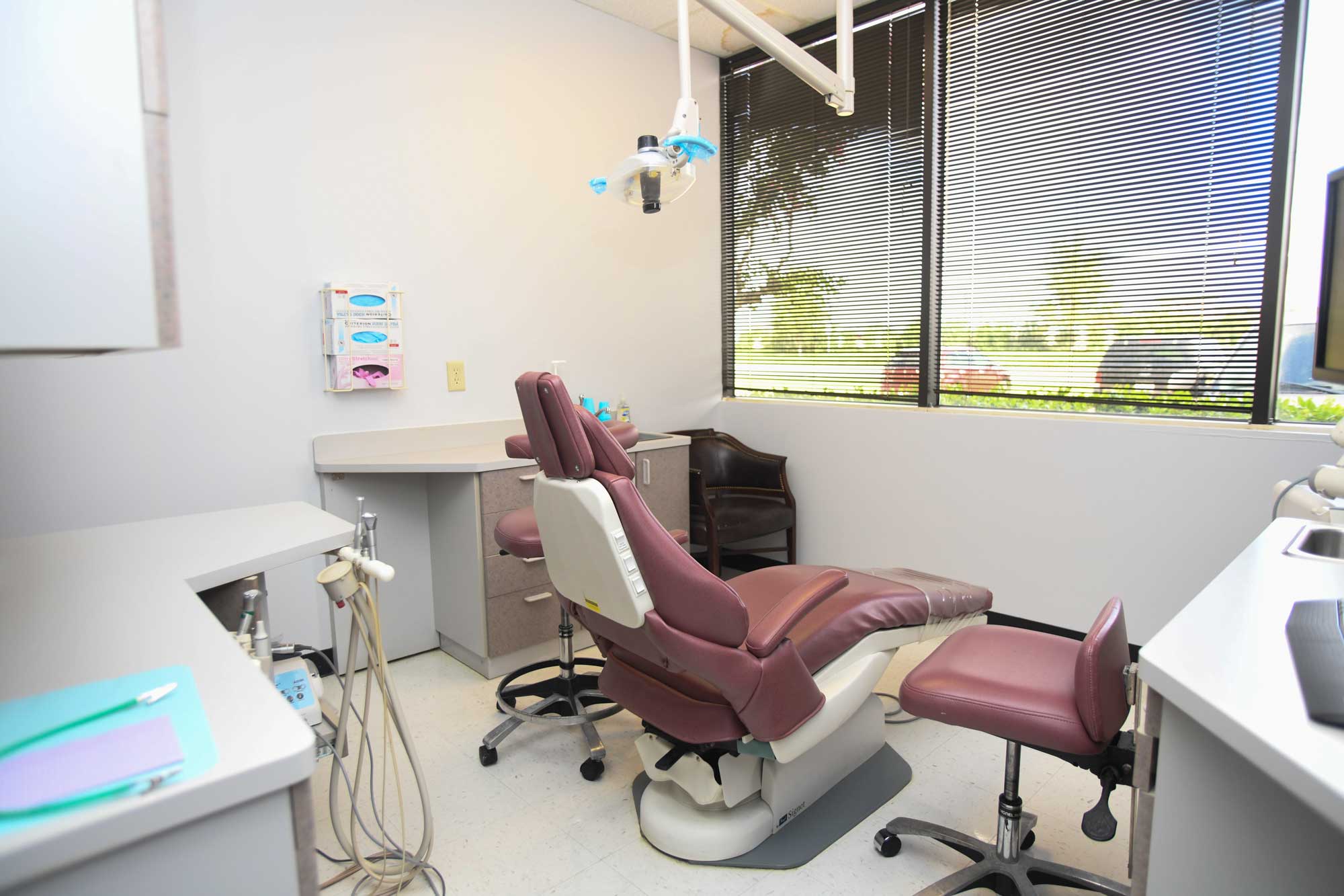 dental clinic near me